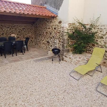 Gite De La Fecleval 6 Personnes Proche Du Puy Dufou Saint-Mesmin  Exteriér fotografie